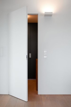 No-Ha invisible handles and hidden handles for swing doors