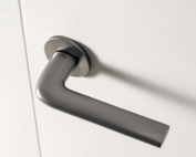 Intro Lever on Low Rose